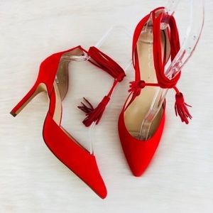 Beautiful Aldo lace up pumps, in vibrant red!